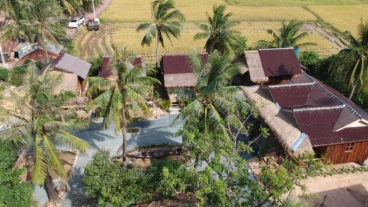 Fish Island Bungalows Кампот Экстерьер фото