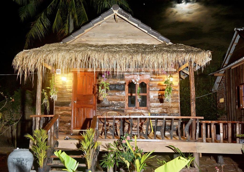 Fish Island Bungalows Кампот Экстерьер фото